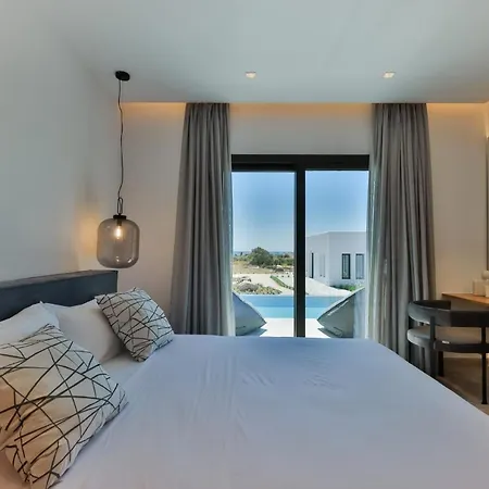 Extraordinary Naxos | Frantz | 6 Bedrooms | 2 Swimming Pools With Floating Sunbeds | 3 Jacuzzis | Sea Views | * Plaka (Naxos)