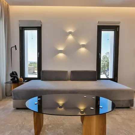 Extraordinary Naxos | Frantz | 6 Bedrooms | 2 Swimming Pools With Floating Sunbeds | 3 Jacuzzis | Sea Views | * Plaka (Naxos)