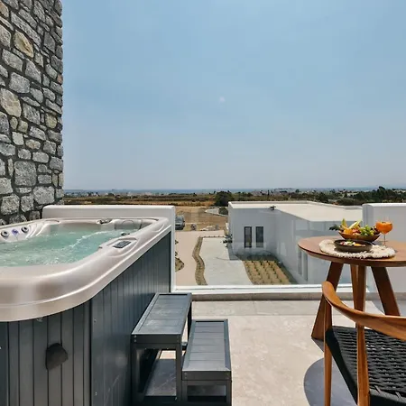 Extraordinary Naxos | Frantz | 6 Bedrooms | 2 Swimming Pools With Floating Sunbeds | 3 Jacuzzis | Sea Views | * Pláka