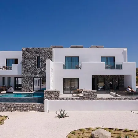 Villa Extraordinary Naxos | Frantz | 6 Bedrooms | 2 Swimming Pools With Floating Sunbeds | 3 Jacuzzis | Sea Views | Pláka